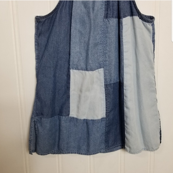 Soho New York And Company Denim Like Tie Back Sleeveless Top - Picture 4 of 12
